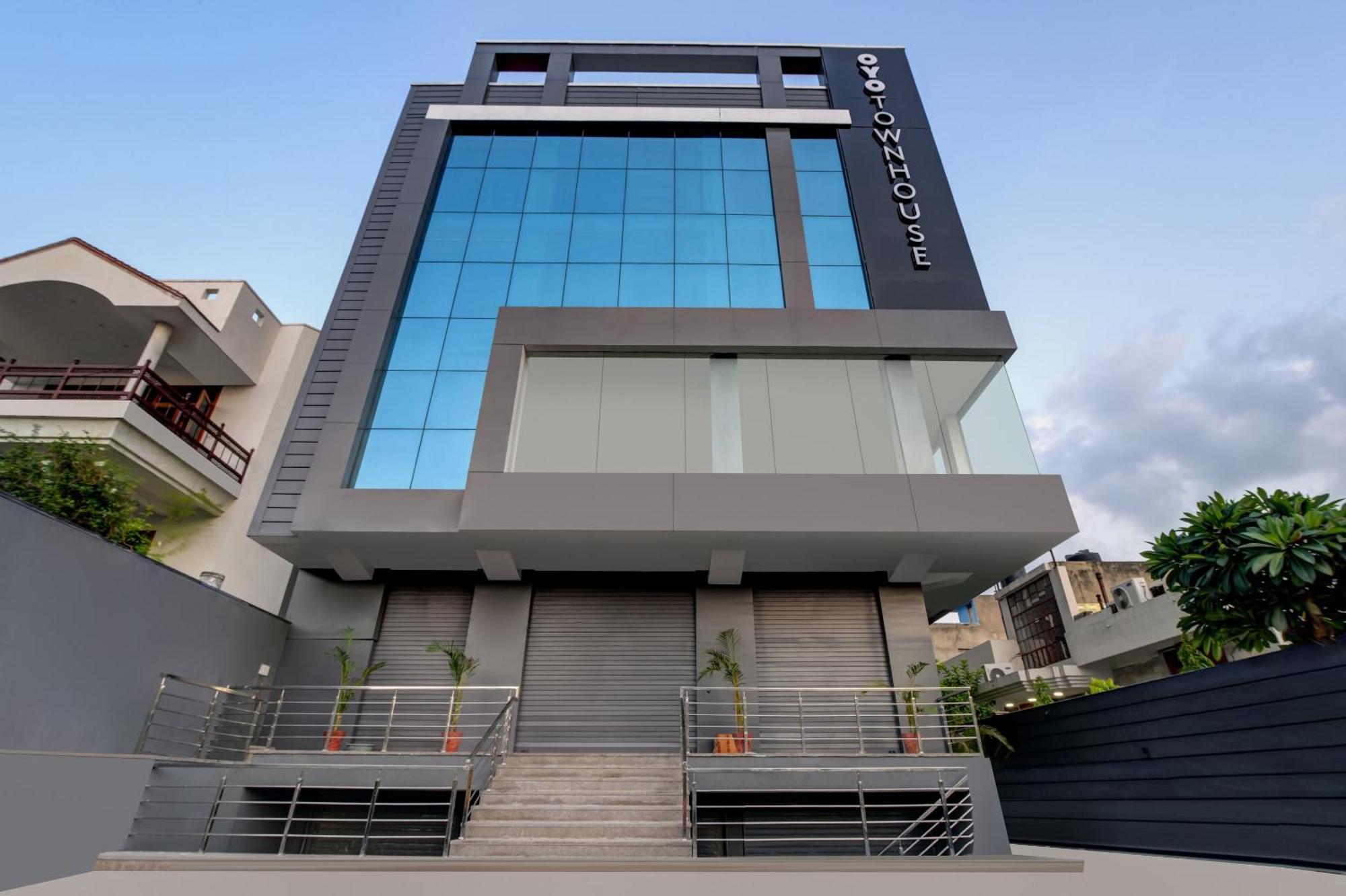 Townhouse 207 Hotel Downtown My Stay Джайпур Екстериор снимка